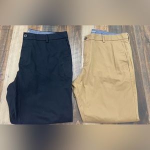 Old navy Athletic Built-In Flex Rotation Chino
Pants for Men 40x30